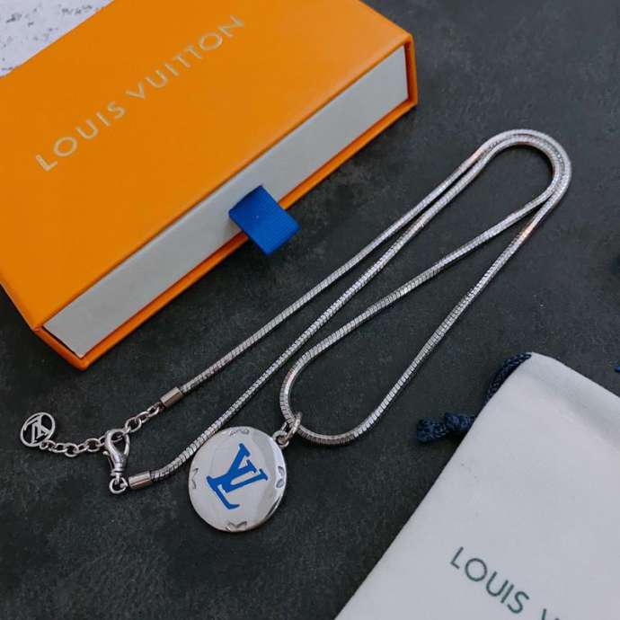 Picture of LV Necklace _SKULVnecklace02cly12812162